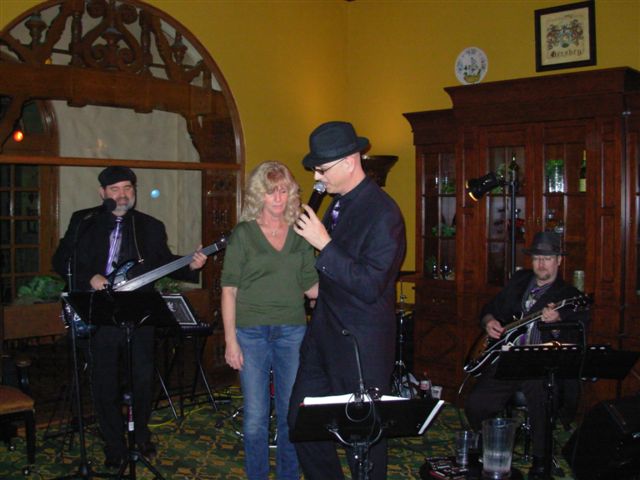 Mitch crooning at the Iberien Lounge in the Hotel Hershey
