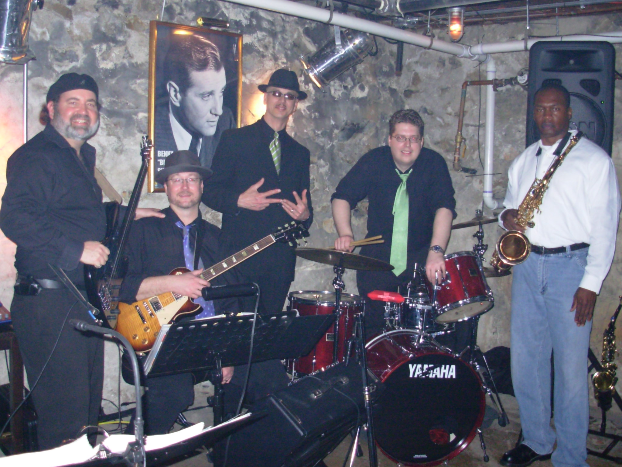 The complete Jazz Me  - Jazz & Blues Band
Kirk Wise  - bass, vocals
Doug Brenner - guitar
Mitch Graeff - lead vocal, harmonica
Josef Brye - drums
Tony Cannon - saxaphone
