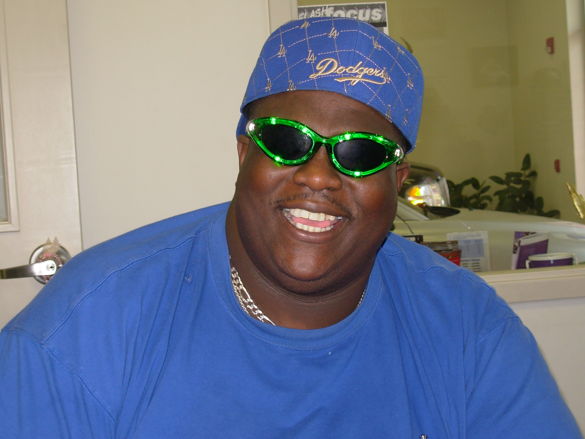 Even comedian Kenny Robb...aka Big Suga-Wooga likes the Jazz Me shades
