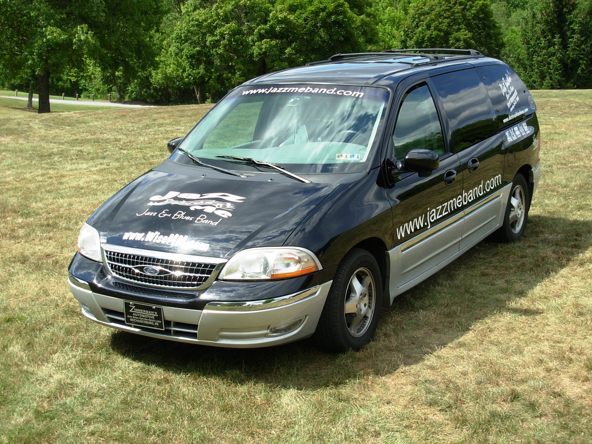 The Jazz Me Mobile Winstar...
Notice the logos...Jazz Me, Wise Motorsport Marketing, WHP-TV 21, Farnham's Insurance, The Coliseum, and Members 1st..our corporate sponsors...
plus Zimmerman's Automotive, the Dirt Trackin' Show, the York County Racing Club, the Fortress radio, and Harley Davidson 

