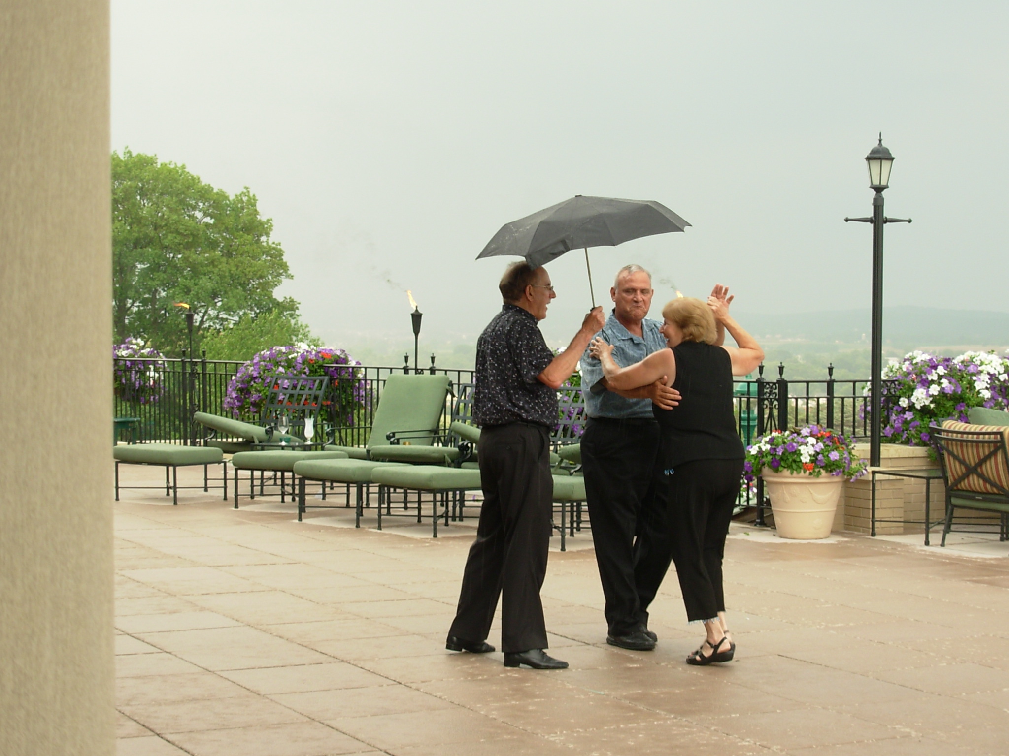 Rain doesn't even stop the dancing at the Hotel Hershey
