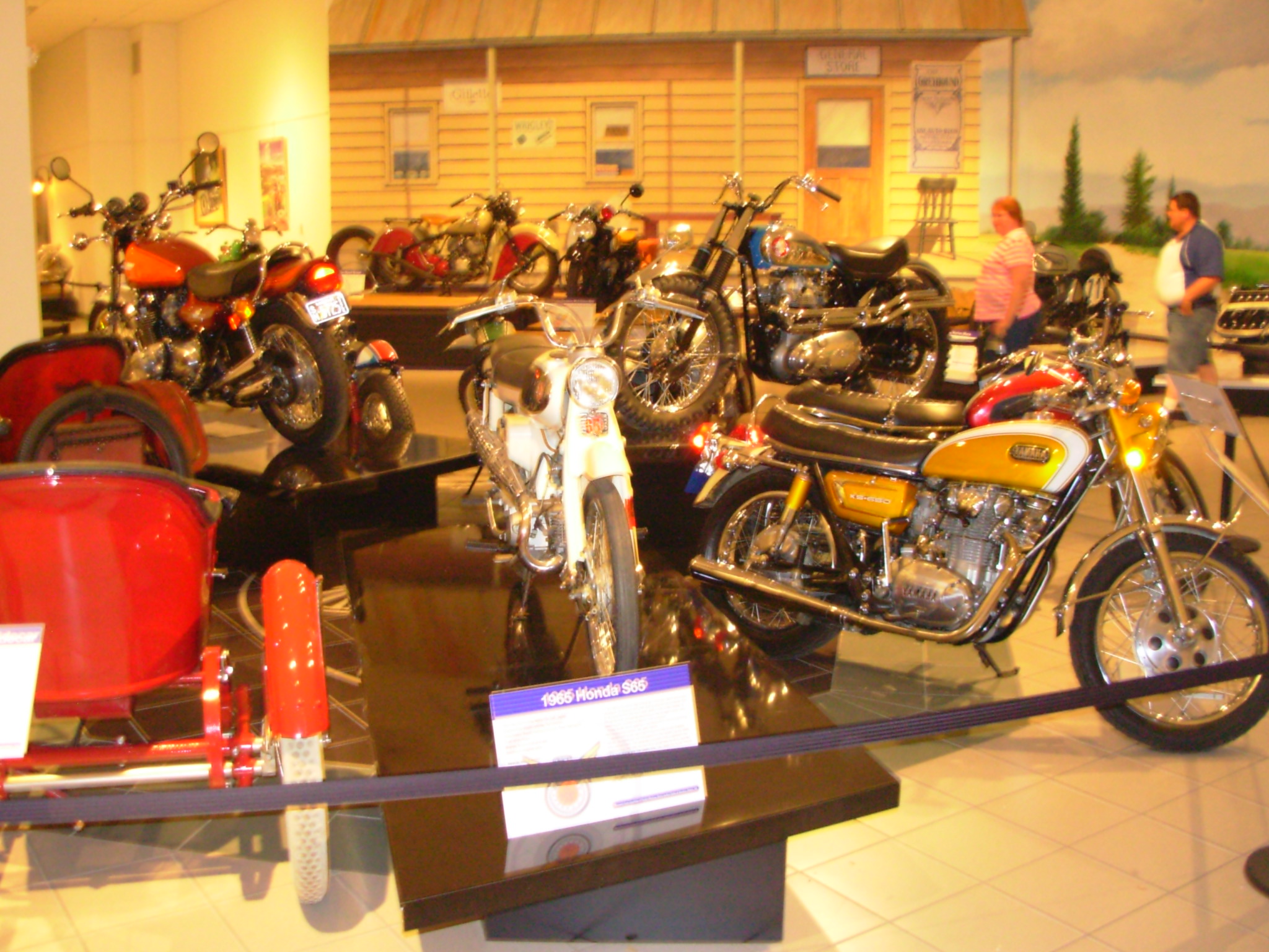 The motorcycle display is awsome!
