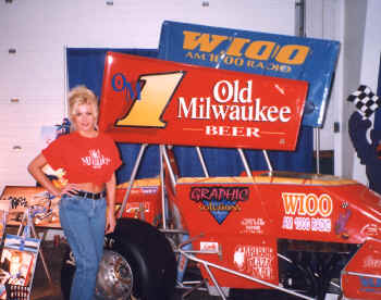 Miss Old Milwaukee
Dirt Trackin show was hosted by Lynne in York

