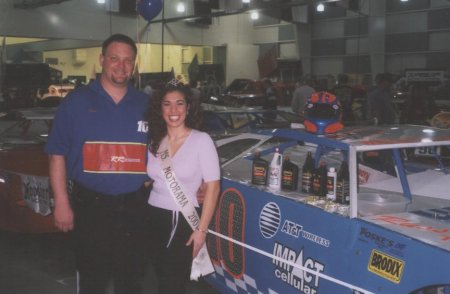 Gene Wrightstone and Ms Motorama
at the 2003 Dirt Trackin Show
