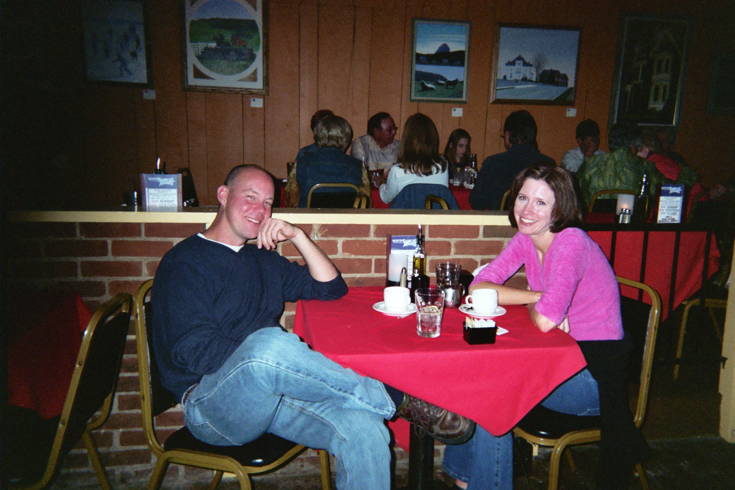 Tom Iwanowitz and friend enjoying the band at Scott's
Tom not only helps the band with this web site, but also is the host for EventsinPA.com..plus runs the Boiling Springs Pool..what a busy man
