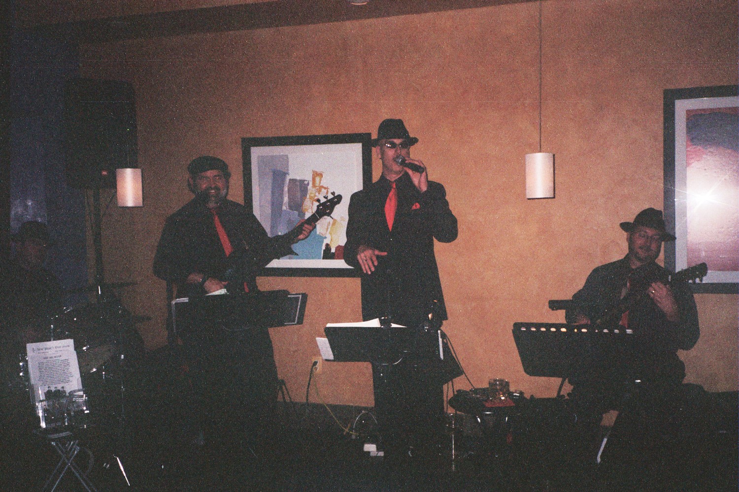 The Band hoped to make Cafe Fresco a regular stop in 2007...however, ownership did not like our "show" atmosphere...too bad.
