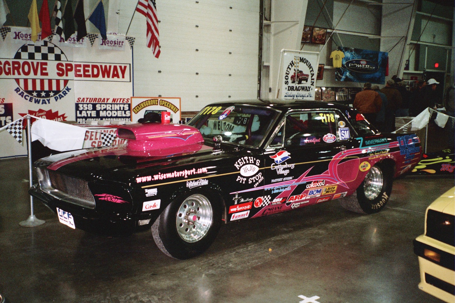 Leadfoot Racing
