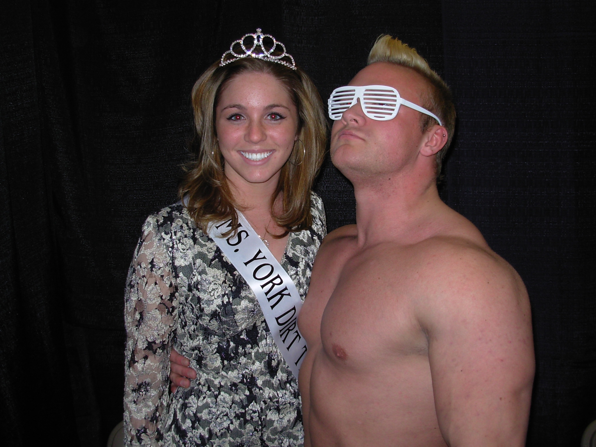 Loralynn & Shane Valentine...who's prettier?
