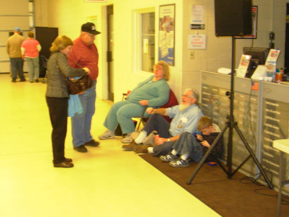 Fans gather early for the show interviews...
