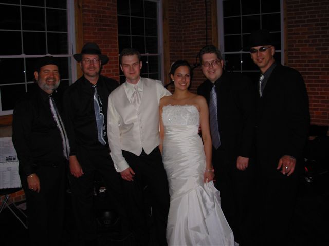 Mr & Mrs Zimmerman join the Jazz Me Band
