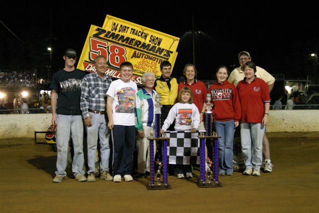 Paul Miller & family ...winner of the Wil Kreitzer memorial race
