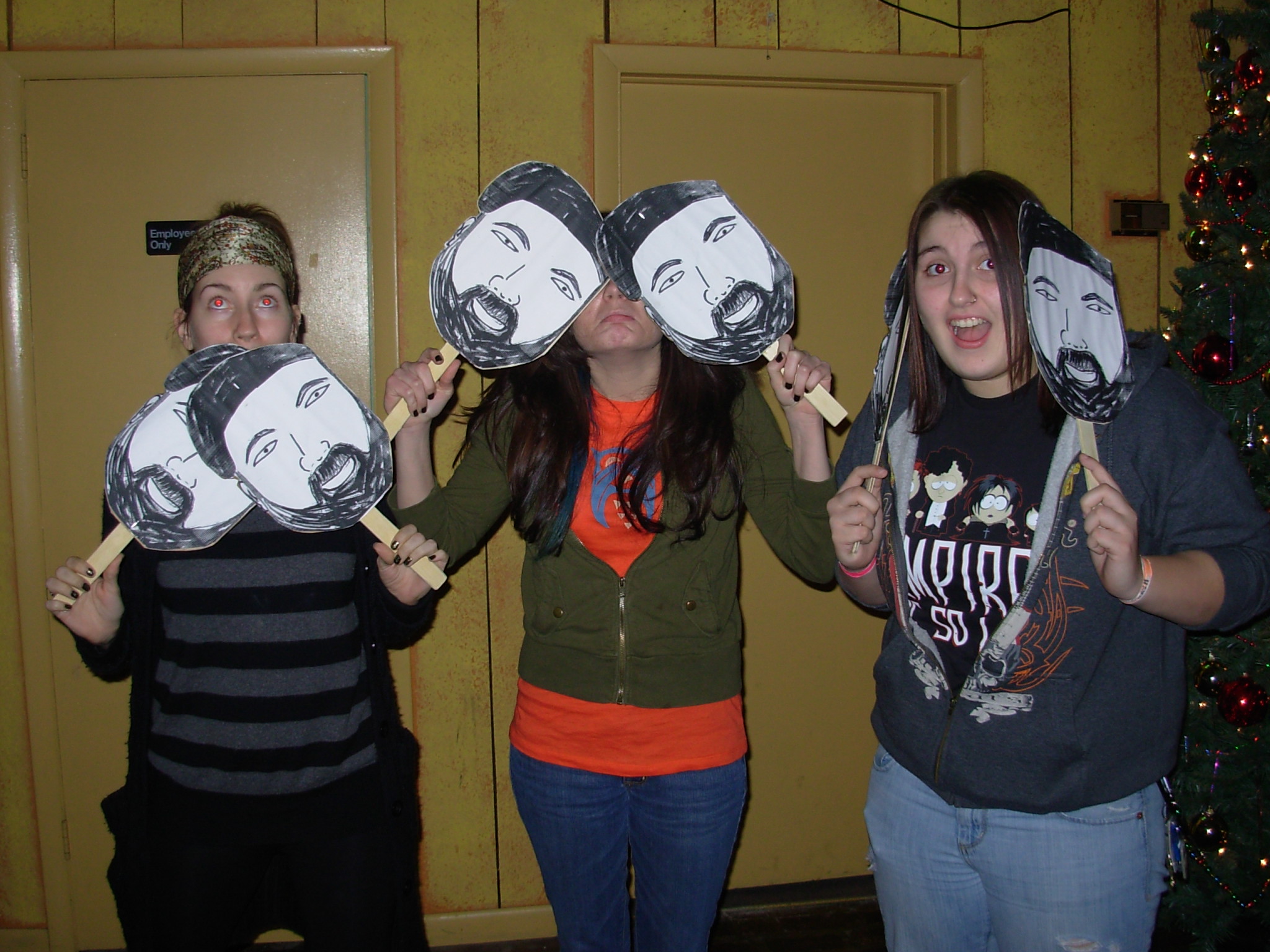 Hear no evil, Speak no evil, Hear no evil
