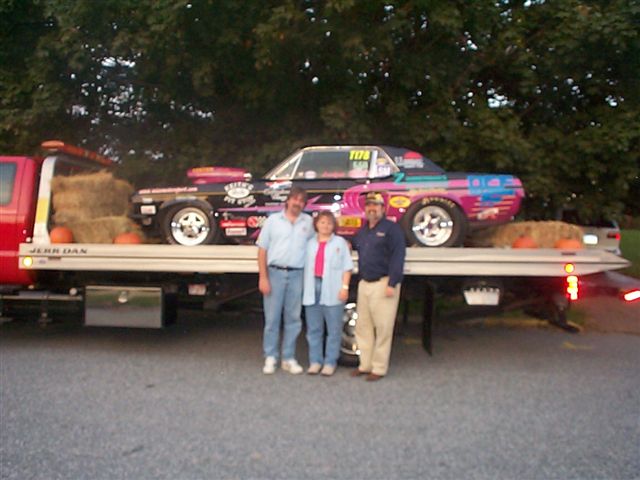 Brian Shaffer, Ev Shaffer and the Wise Guy
getting ready for the Haloween parade
