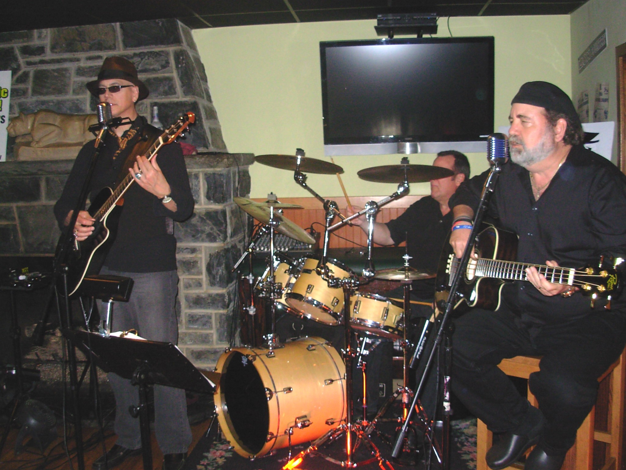 Acoustic Duo Kirk & Mitch with Jeff Cox

