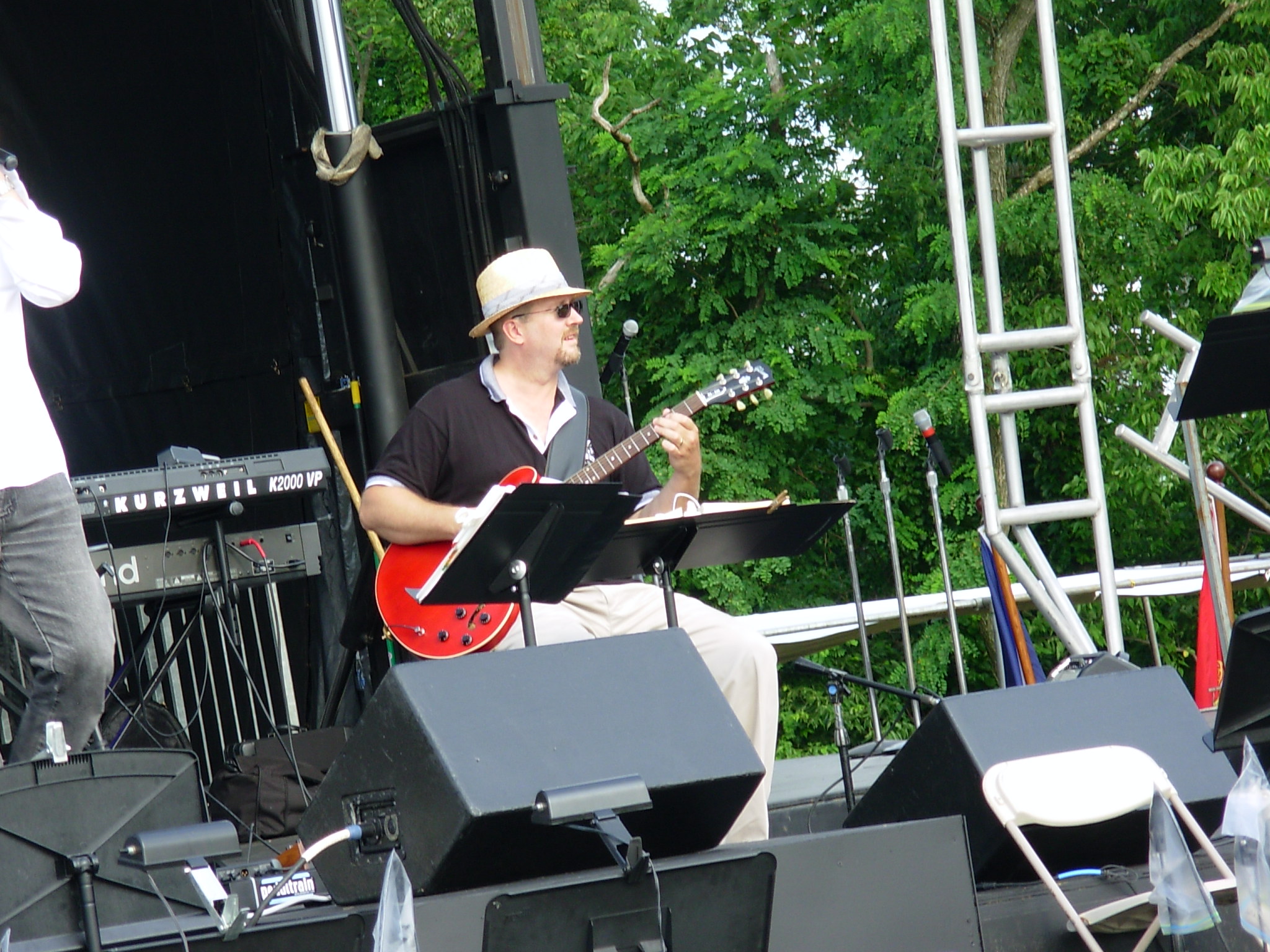 Mr. Brenner jammin' at the CLA event June '08
