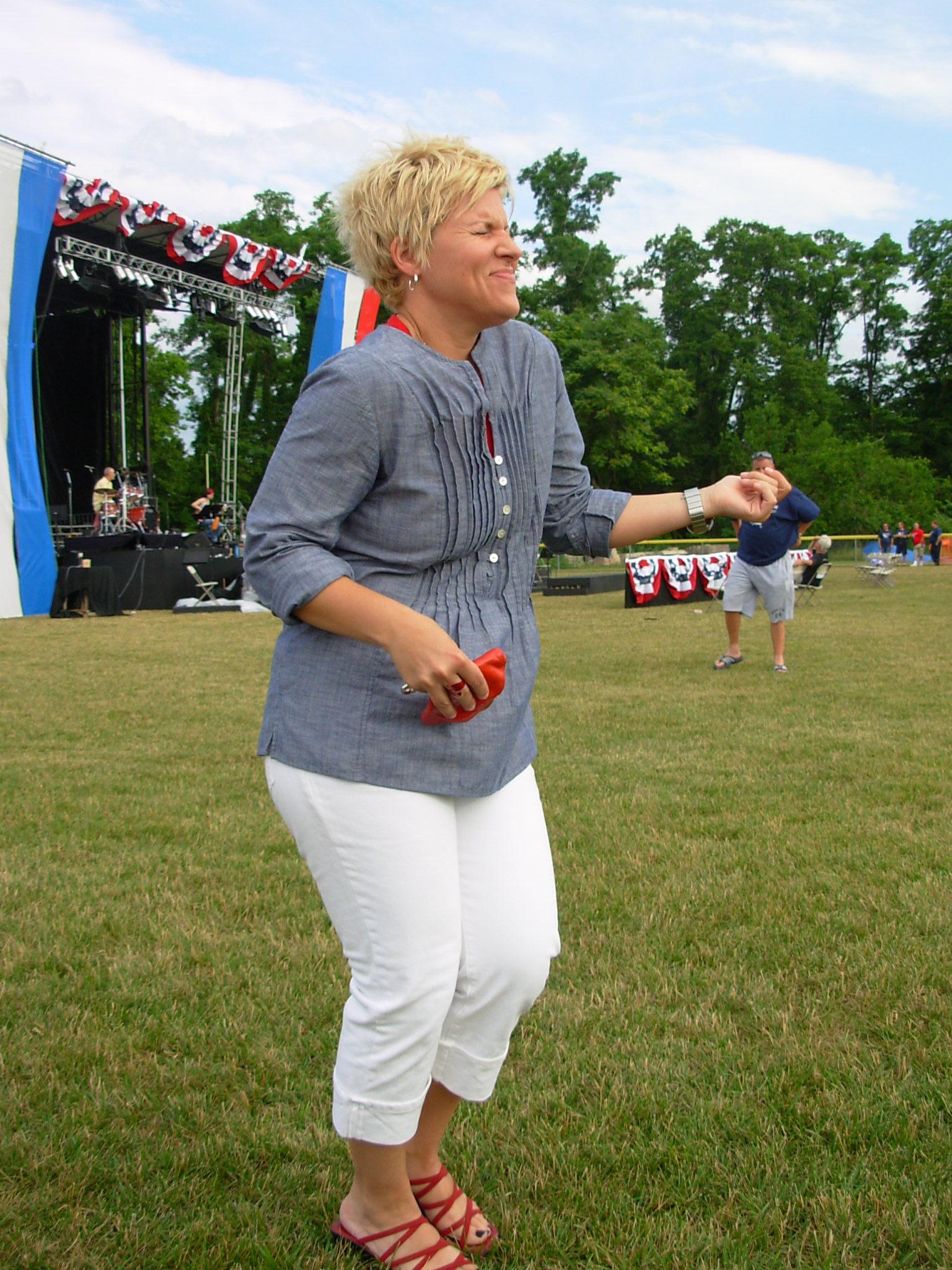 Our Master of Ceremonies was groovin' to the tunes...
