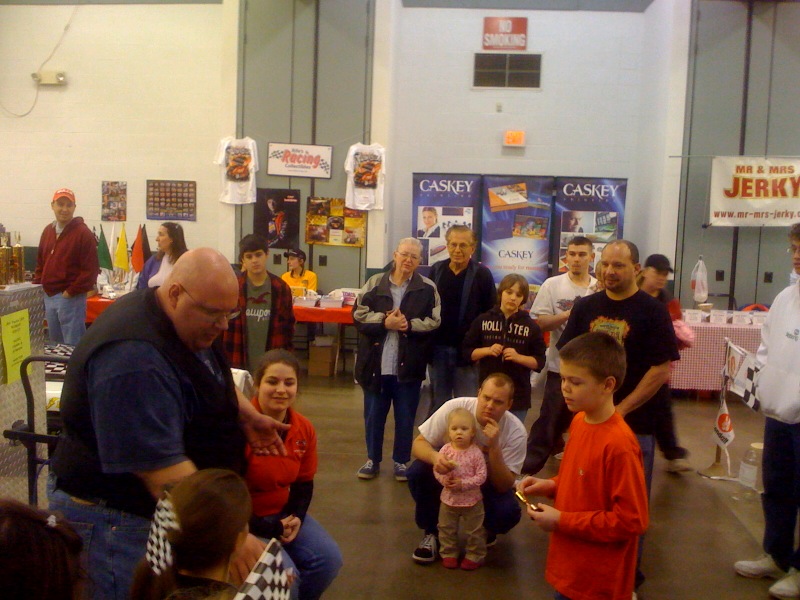 PEPKA ENTERTAINING THE KIDS
