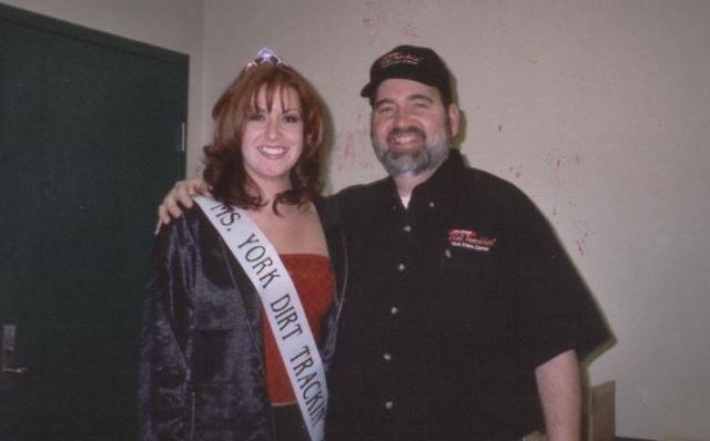 Lynn Bruyn with Dirt Trackin' owner Kirk Wise
