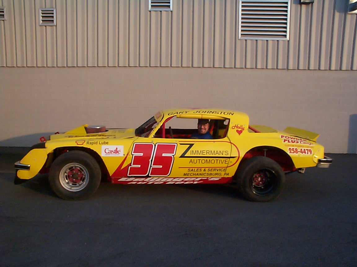 the #35 street stock
Gary Johnston getting ready for the 2004 campaign
